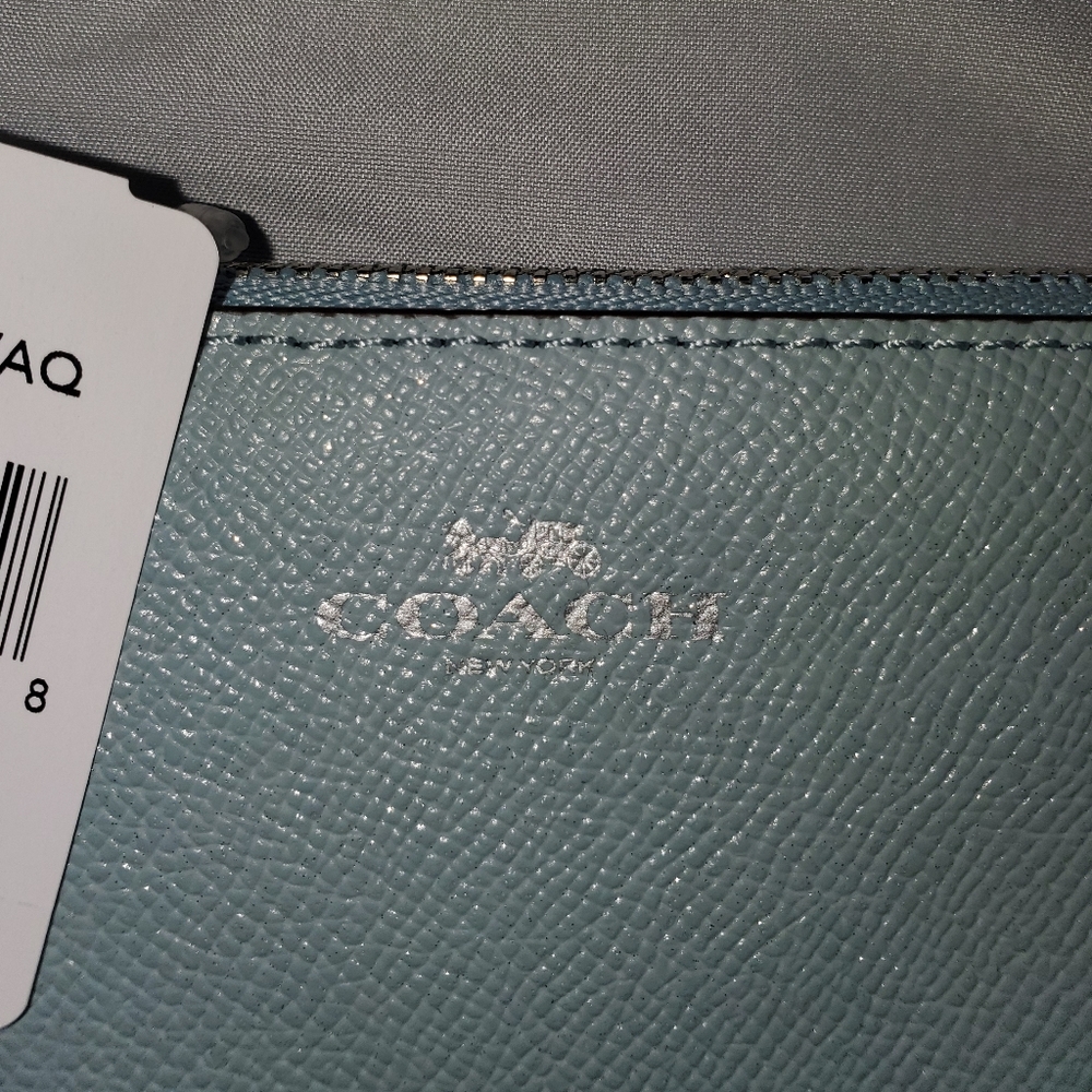 NWT Coach coin purse - Picture 3 of 5